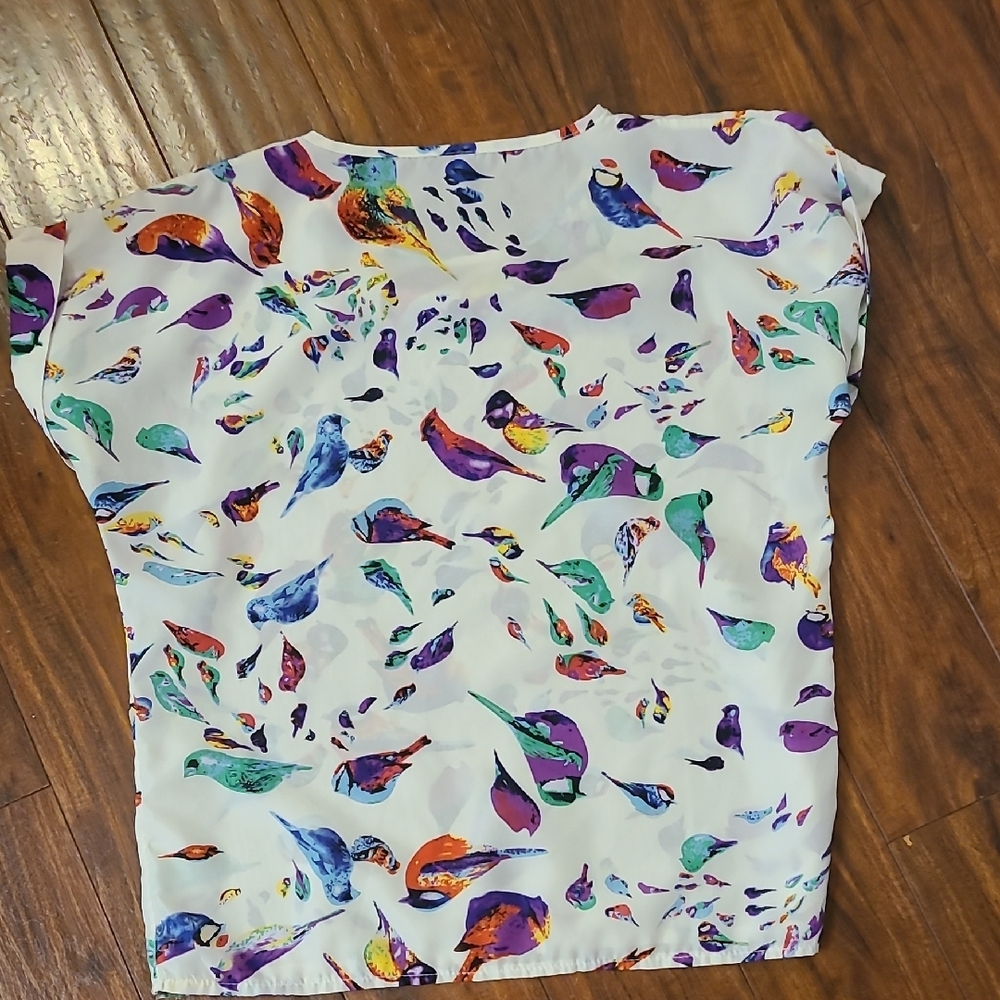 Colorful Bird Print Blouse - Picture 7 of 7